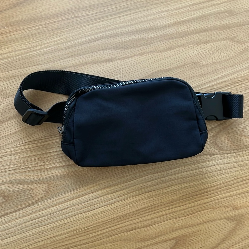 Waist/Crossbody belt buckle bag